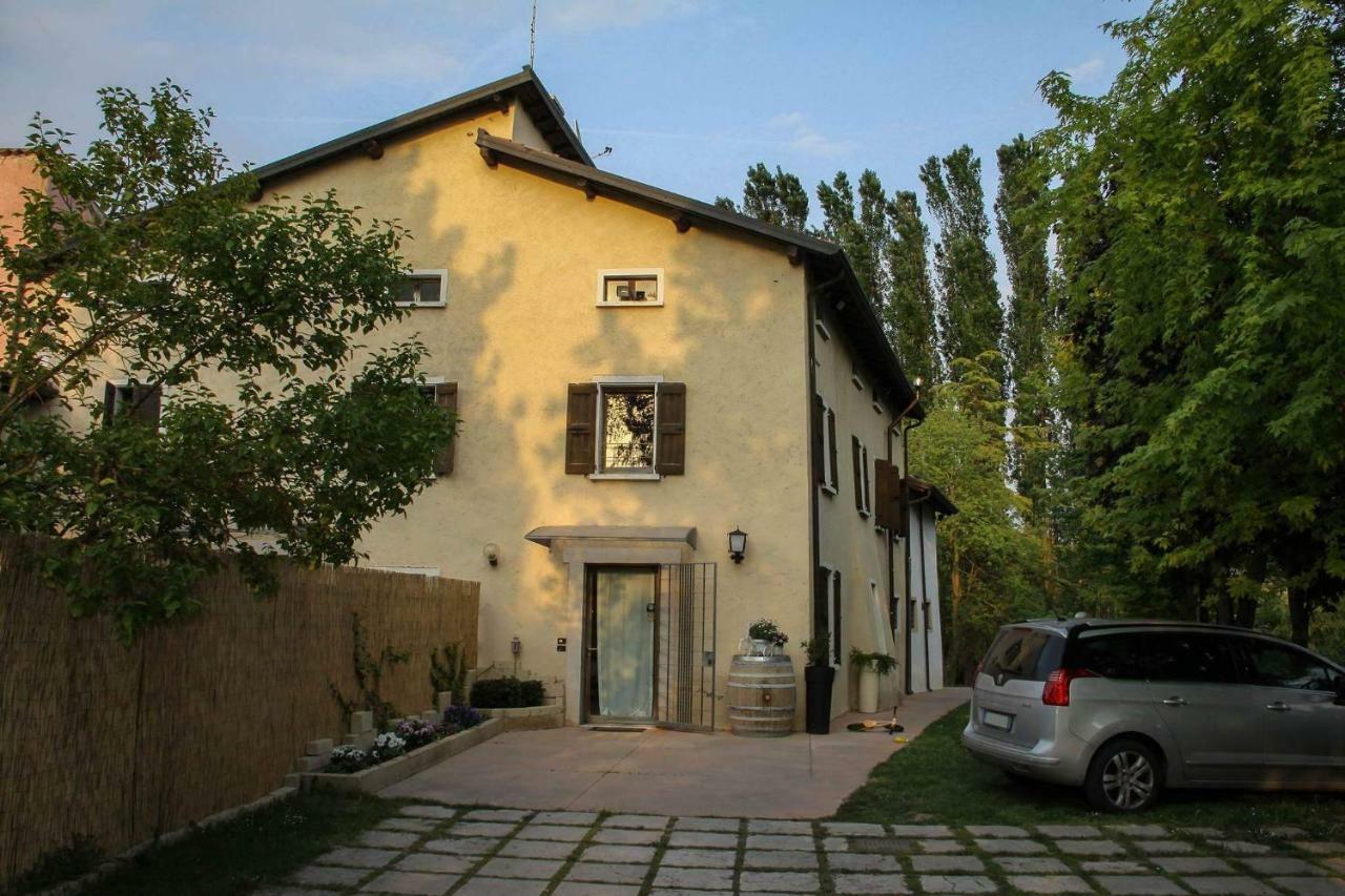 Bed and Breakfast Casale del Sole Garda Monzambano Esterno foto