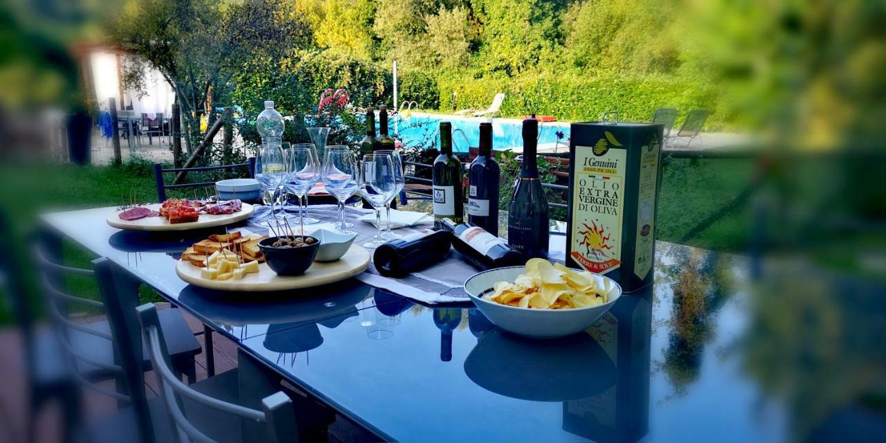 Bed and Breakfast Casale del Sole Garda Monzambano Esterno foto