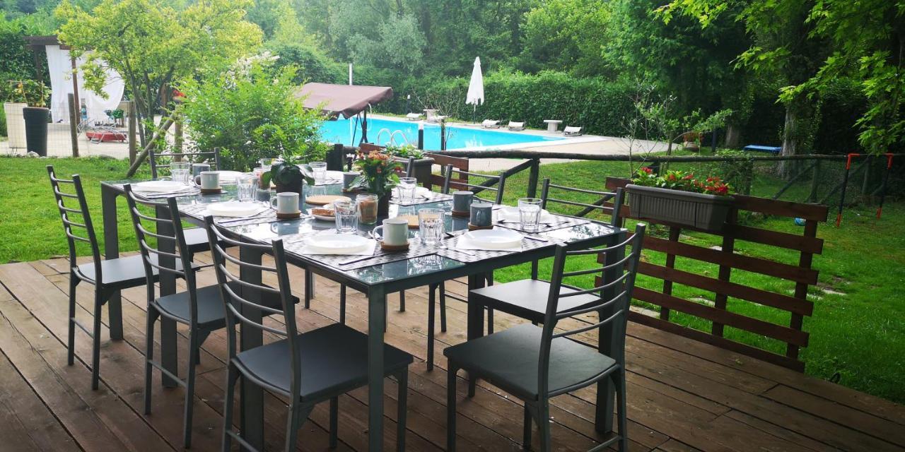 Bed and Breakfast Casale del Sole Garda Monzambano Esterno foto